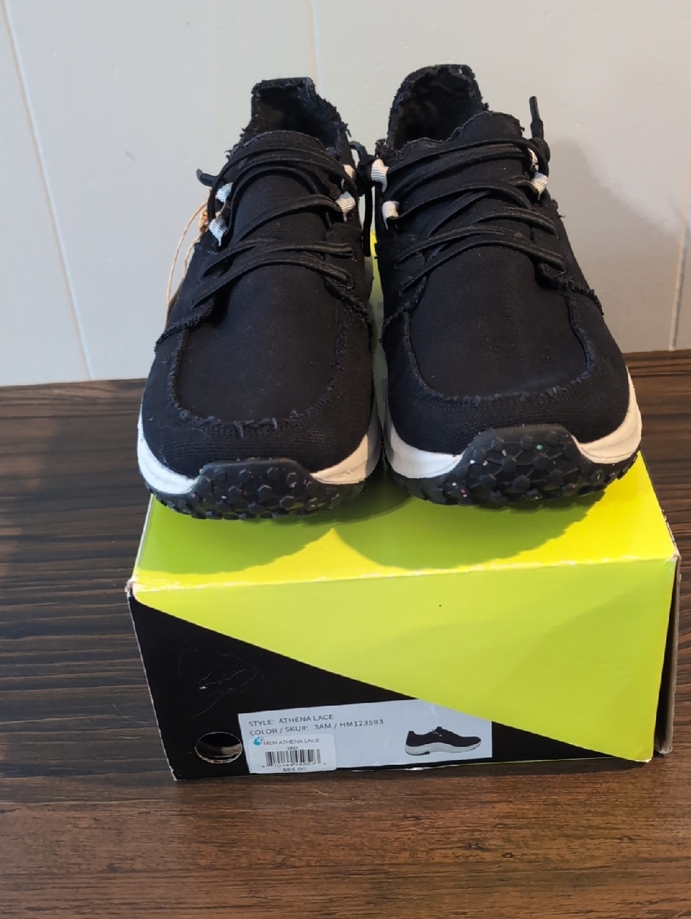 NWT Men's Size 9.5 Holo Footwear Black & White Athena Lace Up Slip On Shoes